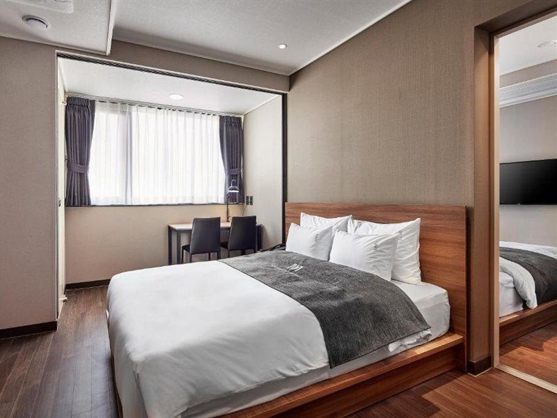 Western Bay Marina Hotel Pyeongtaek Bagian luar foto