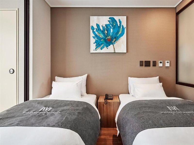 Western Bay Marina Hotel Pyeongtaek Bagian luar foto