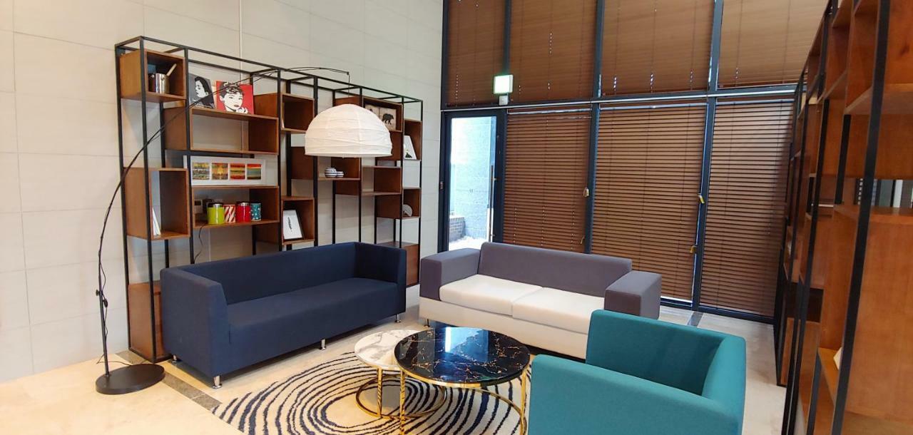 Western Bay Marina Hotel Pyeongtaek Bagian luar foto