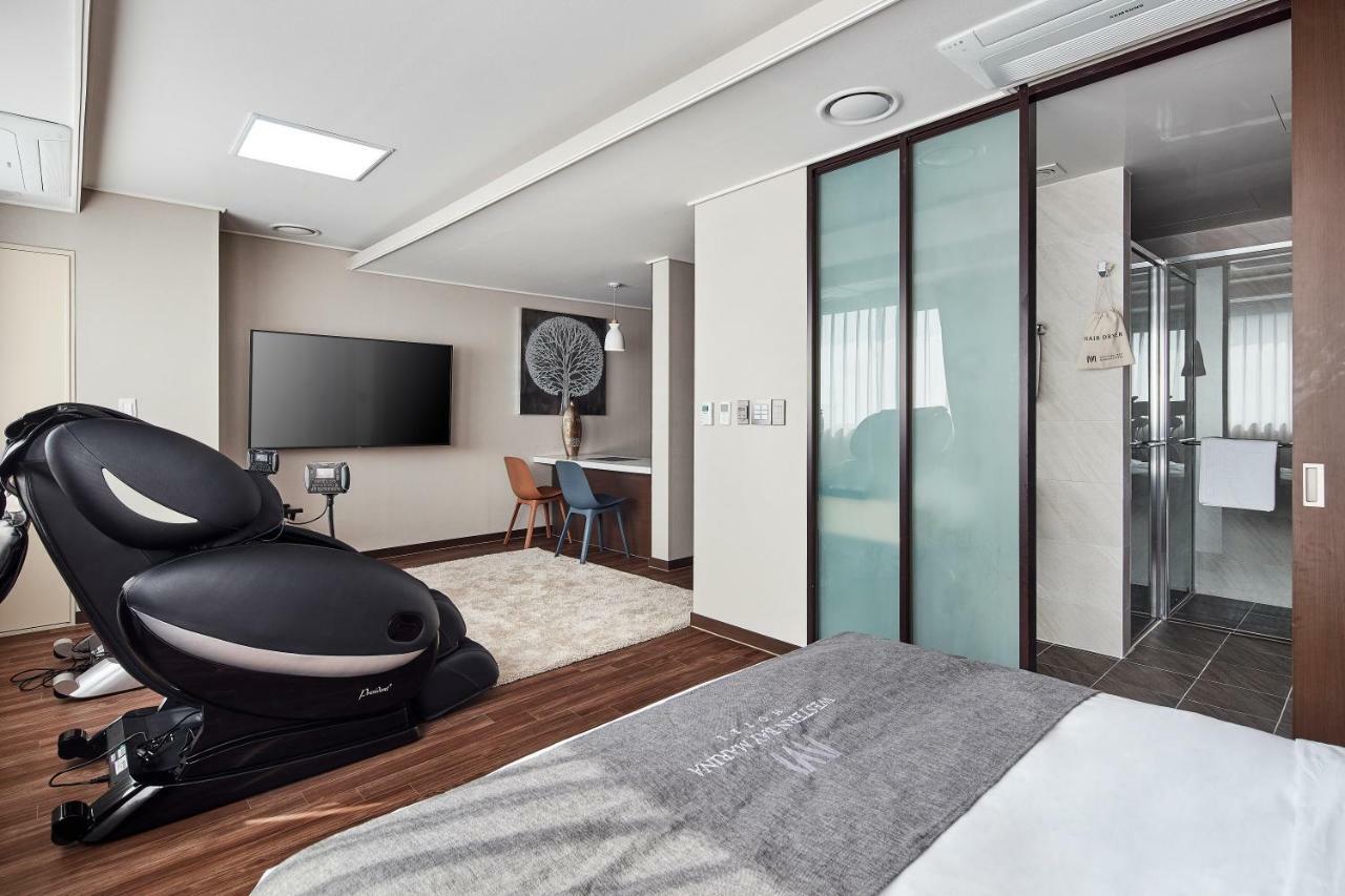 Western Bay Marina Hotel Pyeongtaek Bagian luar foto