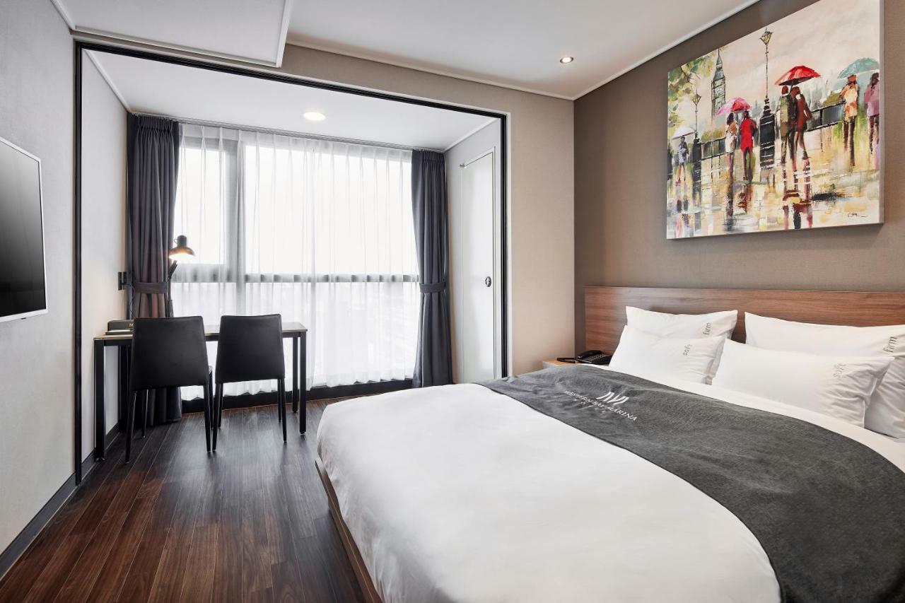Western Bay Marina Hotel Pyeongtaek Bagian luar foto