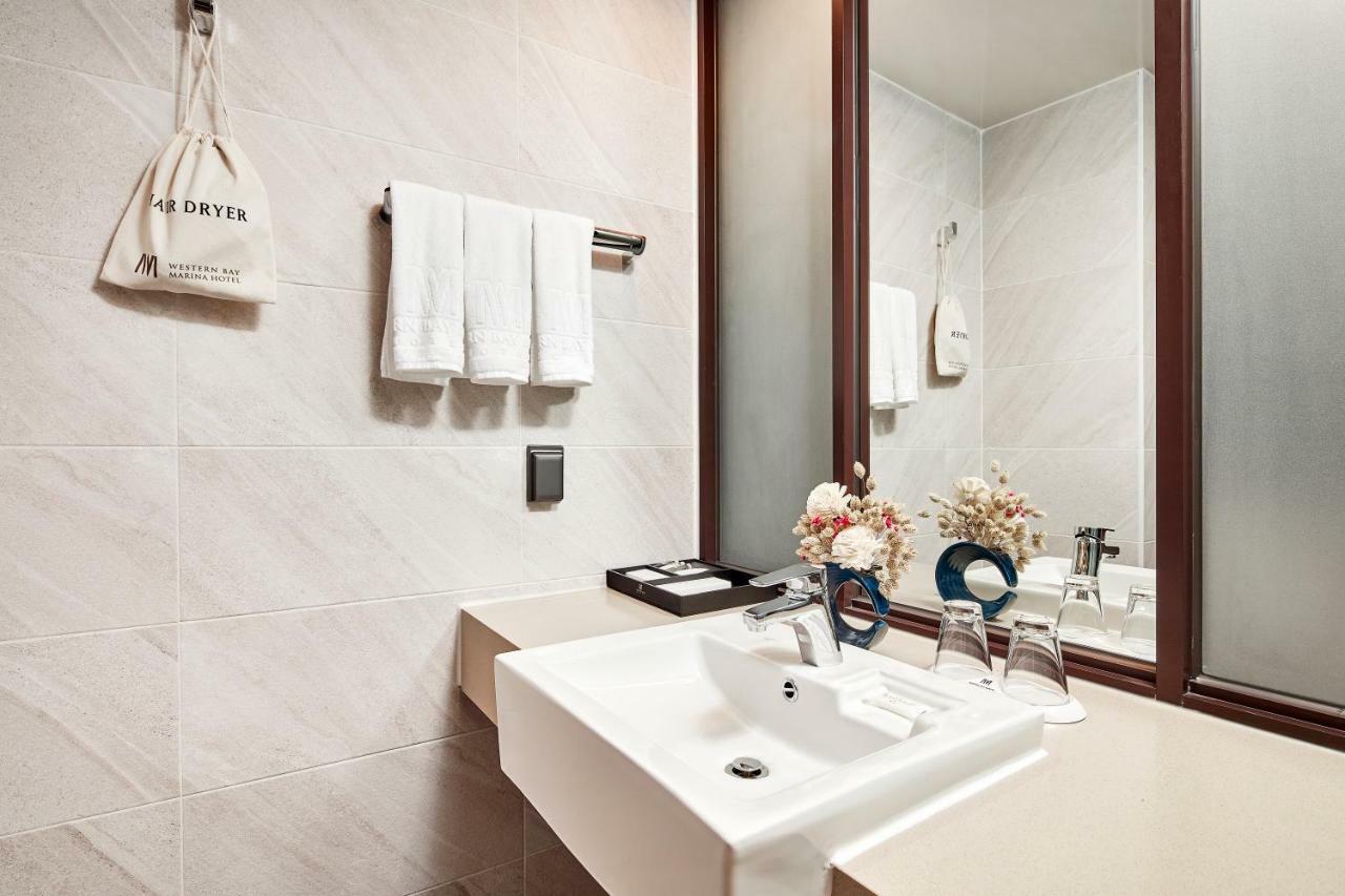 Western Bay Marina Hotel Pyeongtaek Bagian luar foto