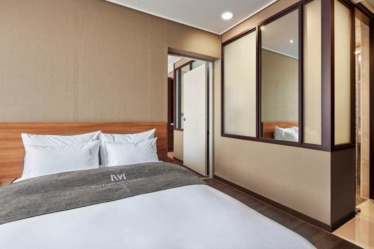 Western Bay Marina Hotel Pyeongtaek Bagian luar foto