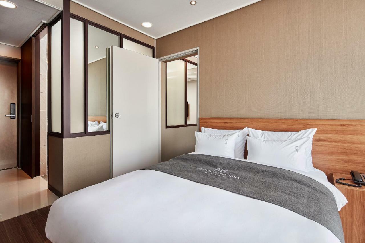 Western Bay Marina Hotel Pyeongtaek Bagian luar foto